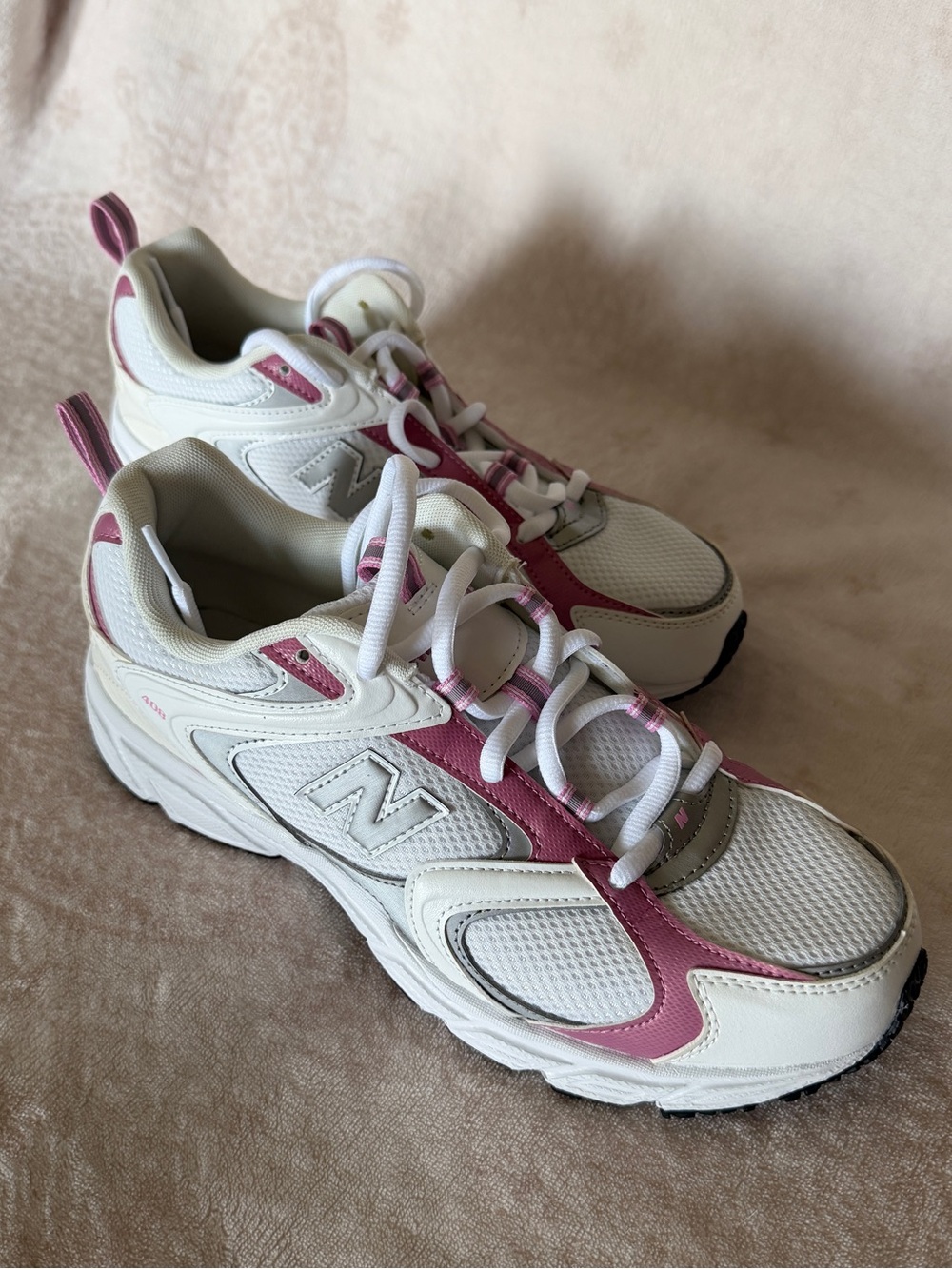 NWOT: New Balance 408 White Pink Athletic Running Shoes - Size 11 WIDE width
